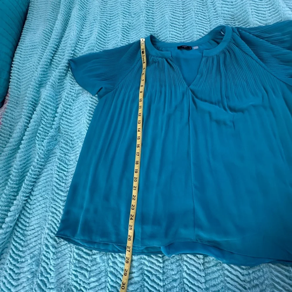 Tahari Turquoise Flutter Sleeve Blouse with Pleated Details 2x - Picture 9 of 11